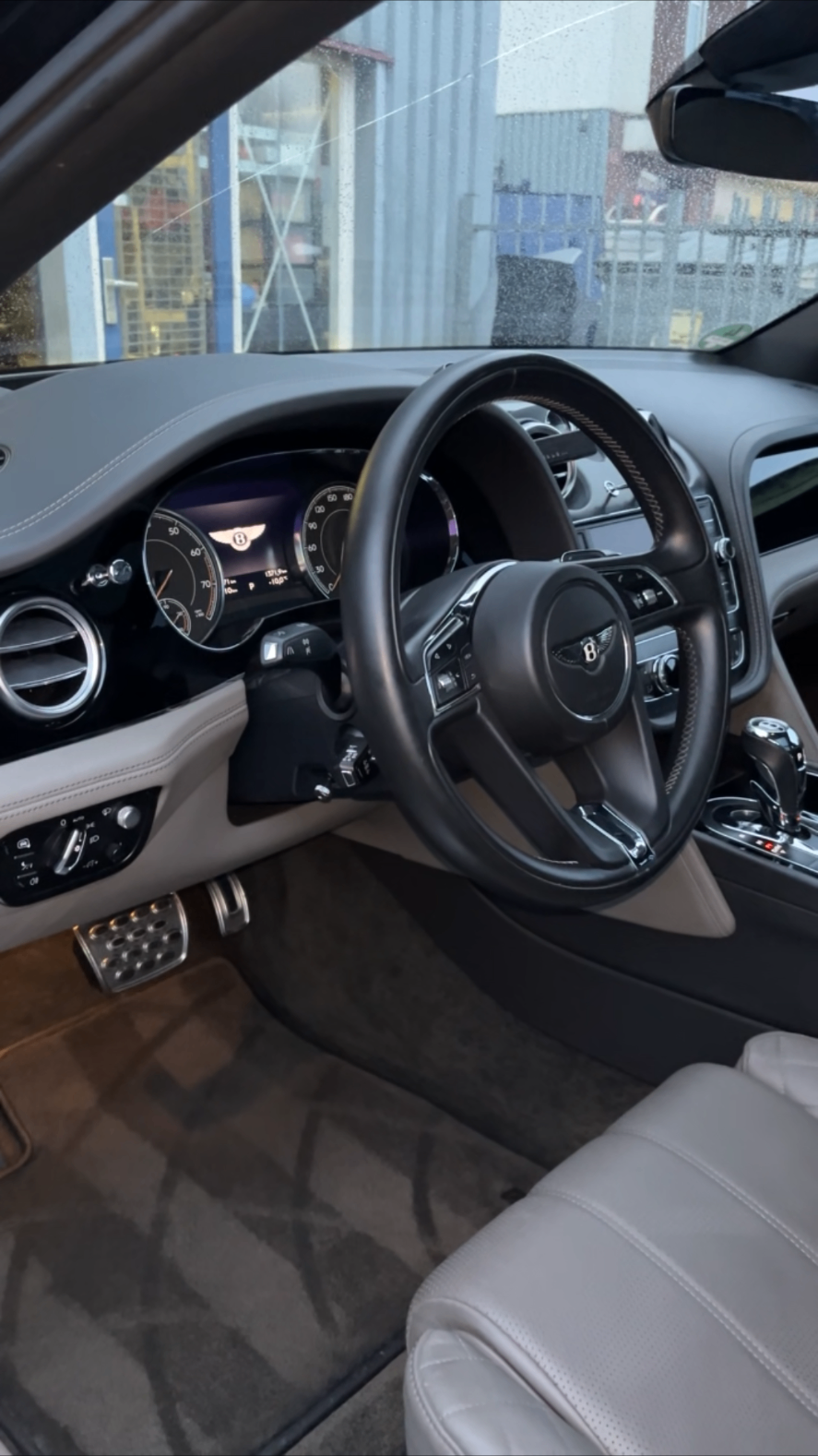 Bentley Bentayga interieur dieptereiniging
